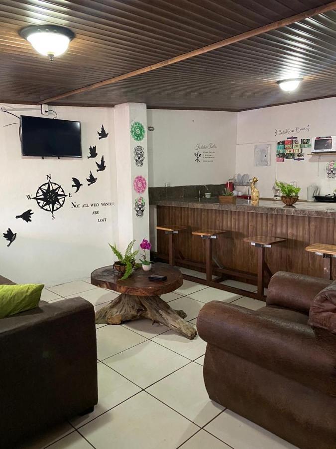 Passifloras Hostel Quepos Εξωτερικό φωτογραφία